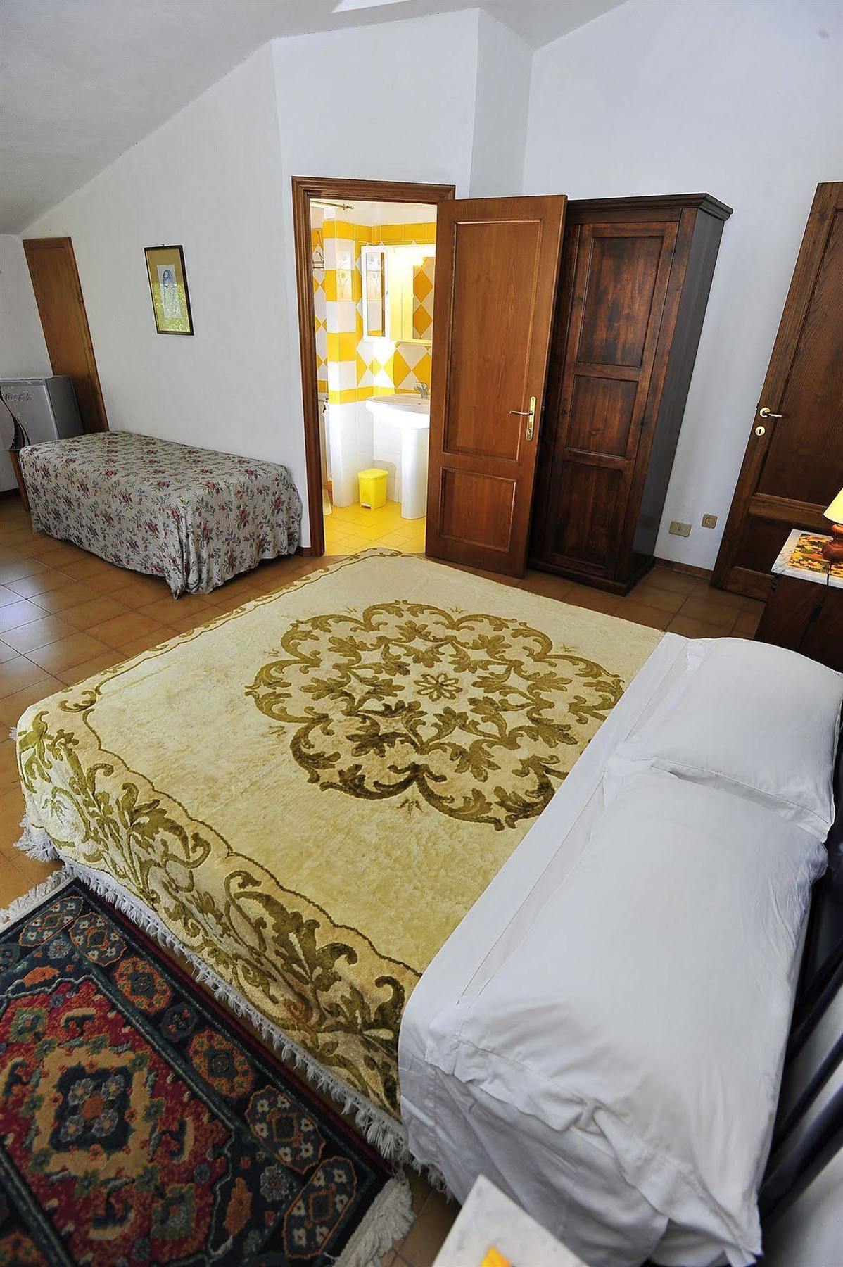 Agriturismo Malafrasca Siena Exterior foto